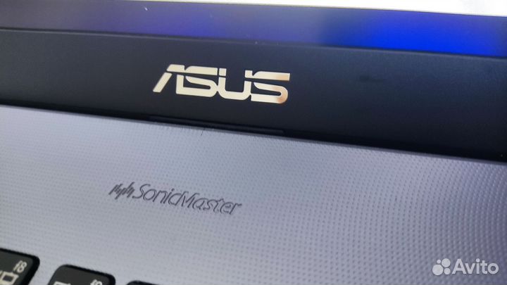 Ноутбук Asus X705M