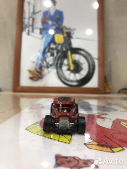 Машинка хотвилс