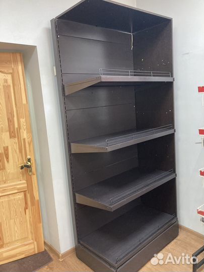 Торговое оборудование холодильники,стеллажи,касса