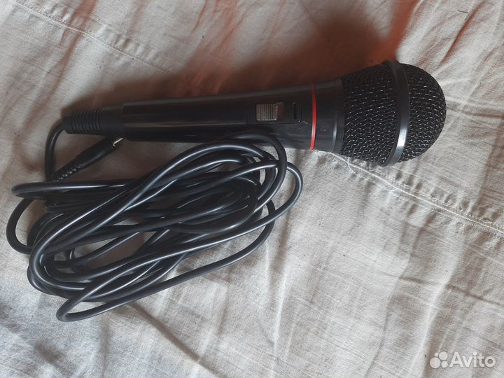 Динамический микрофон для караоке CT329