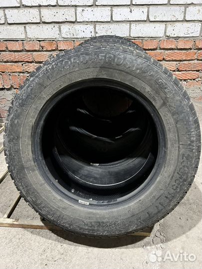 Gislaved NordFrost 100 SUV 235/65 R17