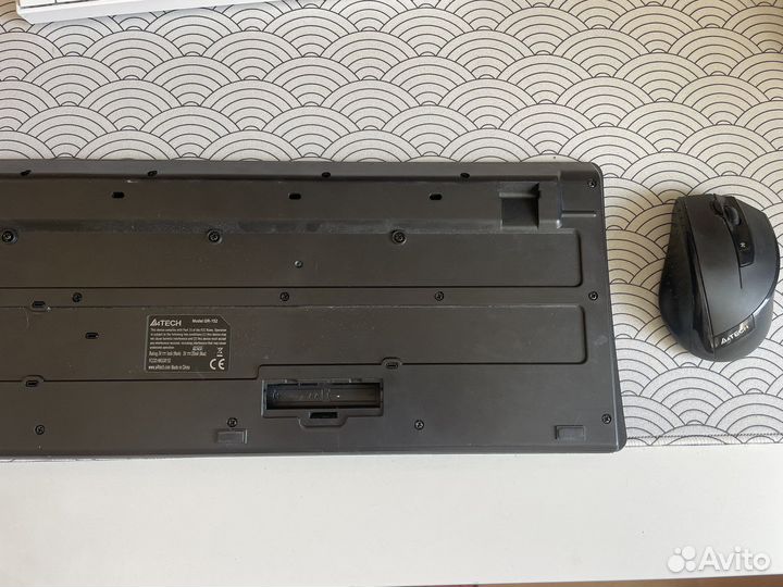 Беспроводная клавиатура и мышь