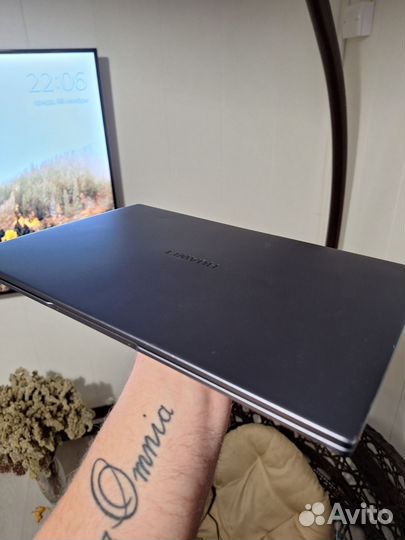 Huawei matebook d14