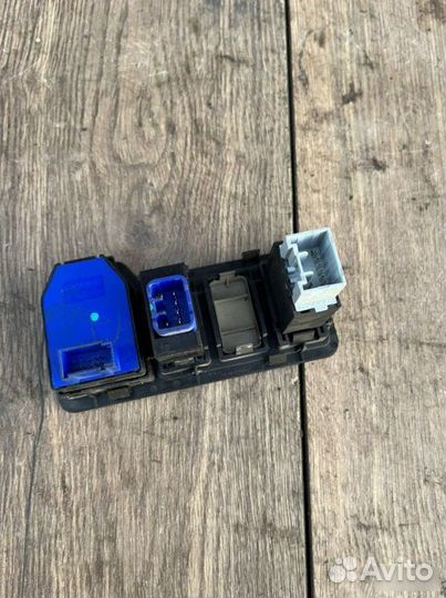 Блок кнопок Chery Bonus 3 3 1.5 2014