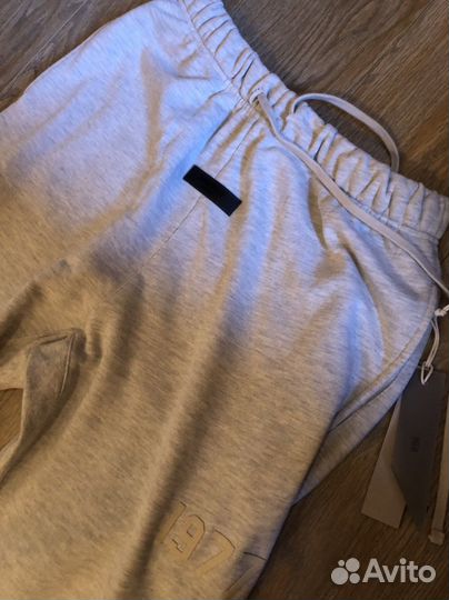 Fear of god ss22 light