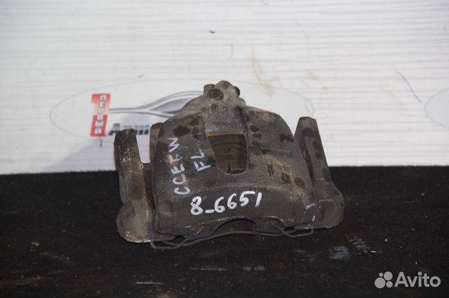 Суппорт перед лево c Mazda Biante ccefw LF-VDS