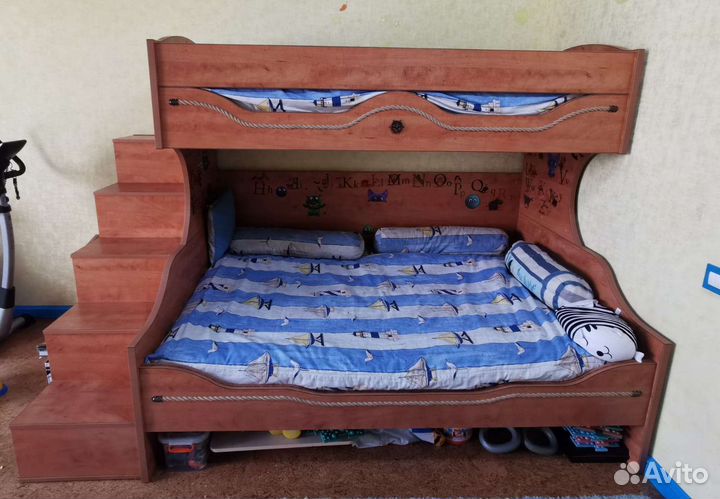 Комплект мебели в морском стиле б/у 