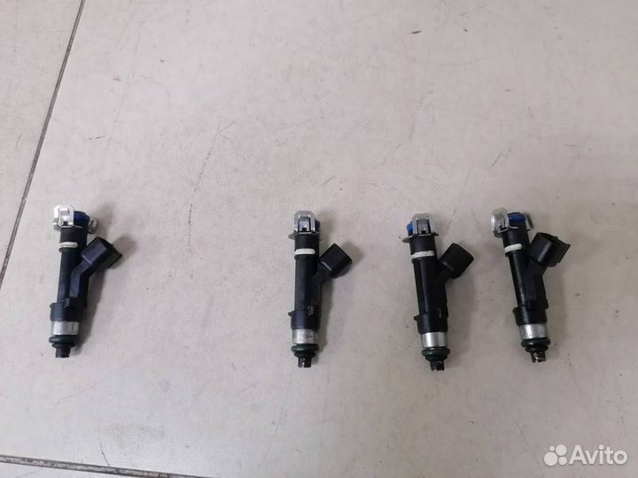 Форсунка инжекторная электрическая Ford Kuga CBS 2012