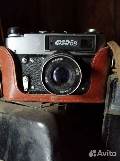 Плёночный фотоаппарат 