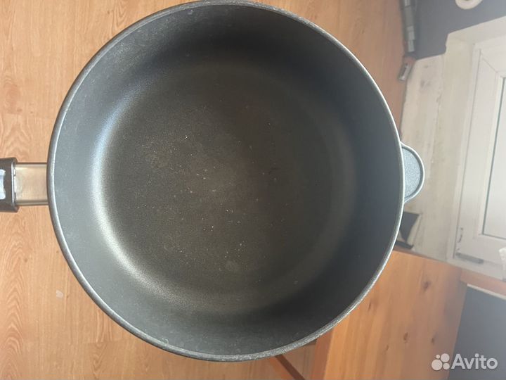 Сковорода нева металл 28 см