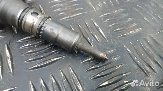 Форсунка дизельная audi A3 8P (7BN04AL01)