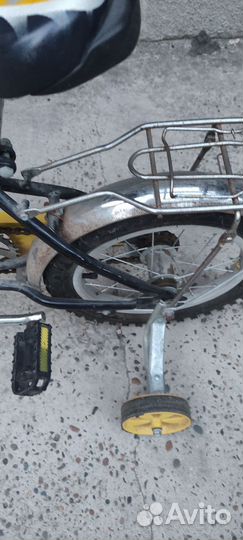 Велосипед детский 4 колесный