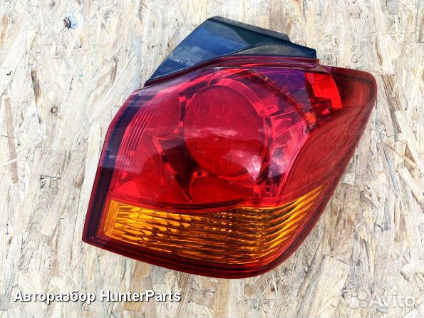 Правый задний фонарь в крыло Mitsubishi ASX