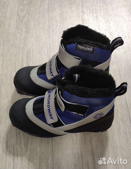 Лыжные ботинки детские 37 размера
