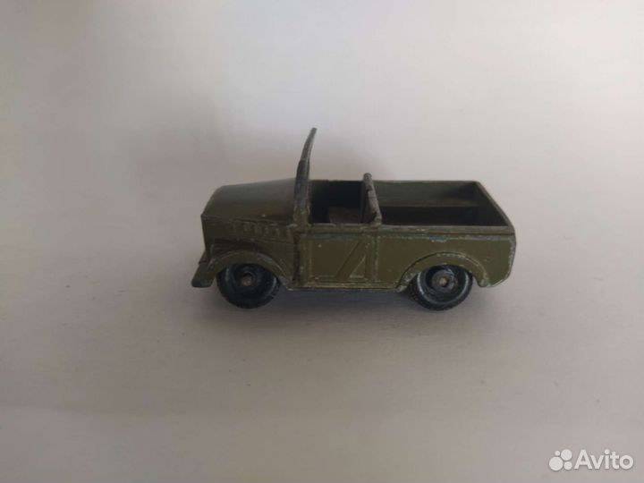 Игрушка машинка железная