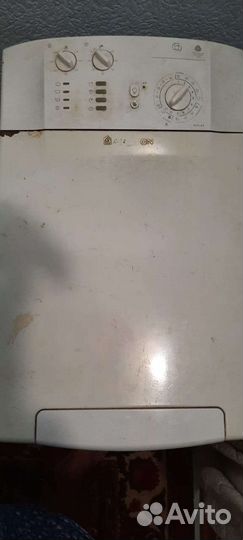 Стиральная машина с вертикальной загрузкой