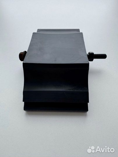 Подкладка рессоры ведущего моста Volvo VNL