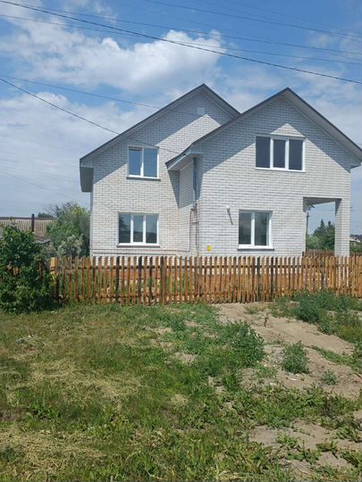 Дом 157,2 м² на участке 7 сот.