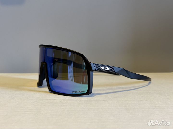 Солнцезащитные очки oakley sutro