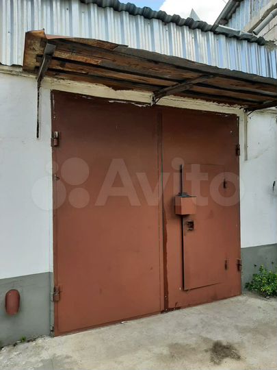 Гараж, > 30 м²