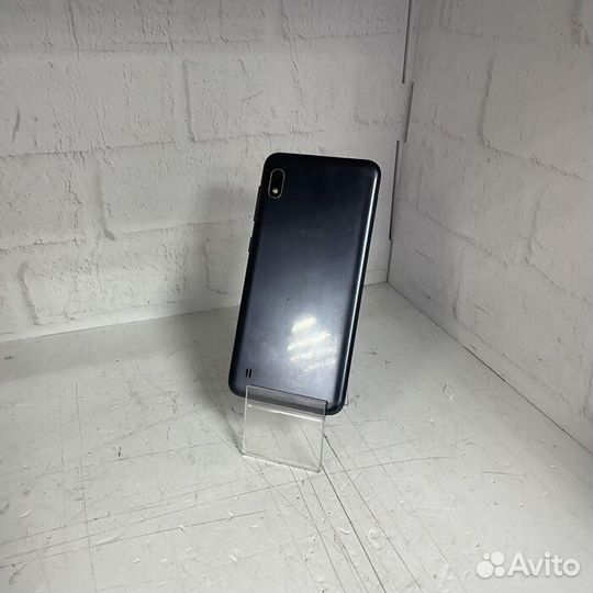 Samsung Galaxy A10, 2/32 ГБ