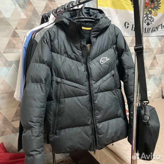 Пуховик Nike Windrunner Down Jack