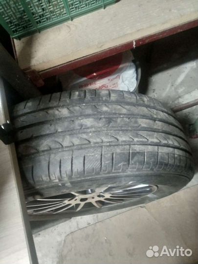 Bridgestone Dueler H/P Sport 235/65 R17