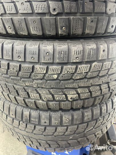 Dunlop SP Winter Ice 01 225/65 R17 102T