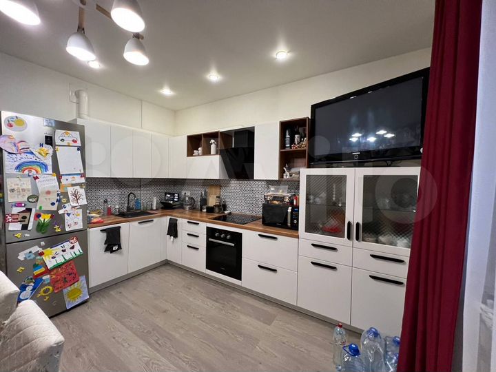 2-к. квартира, 77,8 м², 1/12 эт.