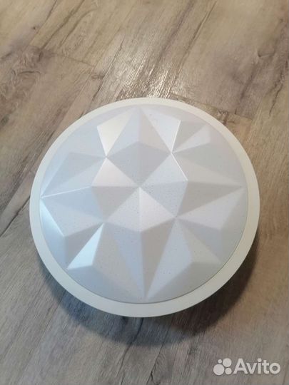 Светодиодный светильник-люстра