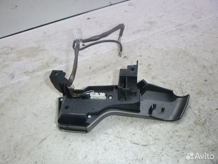 Кнопки в руль (правая) toyota land cruiser (150)