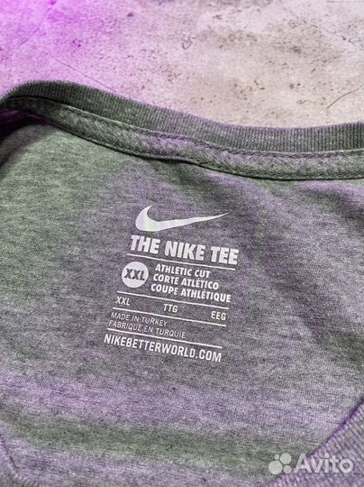 Nike (2XL)