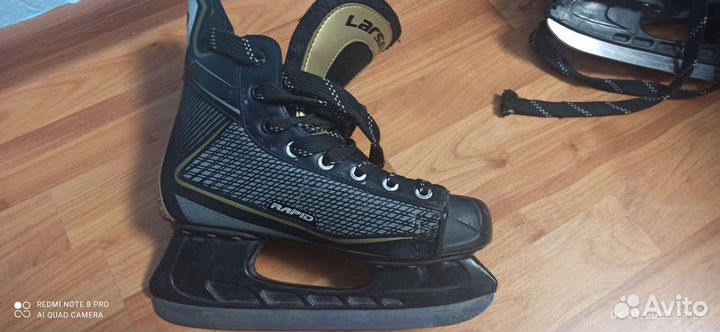 Коньки хоккейные