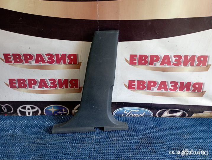 Накладка на стойку правая Skoda Octavia A5 BSF