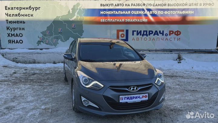 Фара правая Hyundai i40 (VF) 92102-3Z325. С блоком