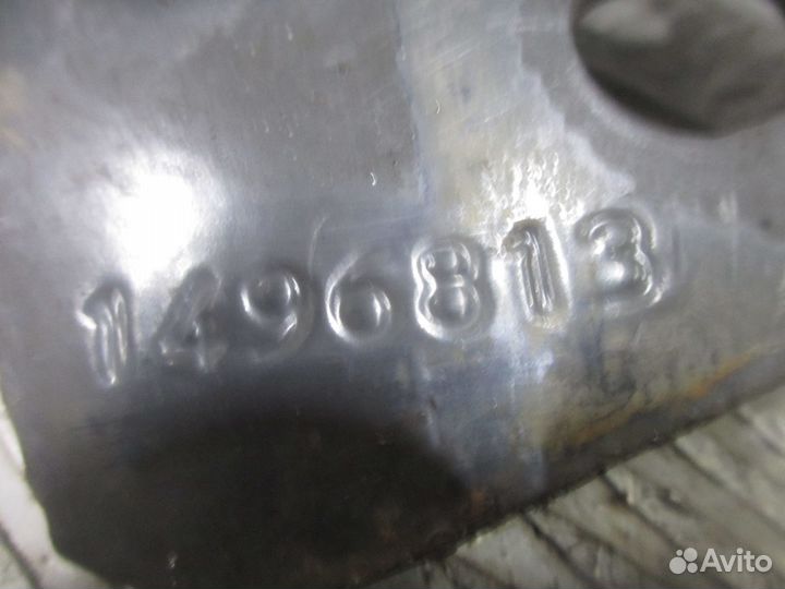 Кронштейн задней траверсы левый Scania 1496813