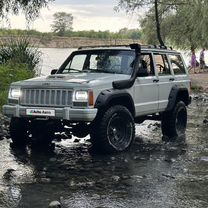 Jeep Cherokee 2.5 AT, 1988, 237 000 км, с пробегом, цена 560 000 руб.