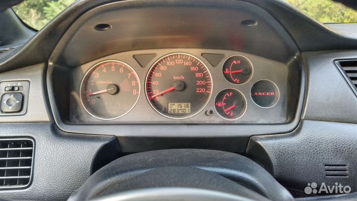 Mitsubishi Lancer 2.0 МТ, 2005, 283 700 км