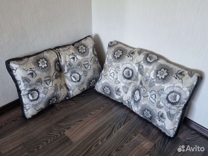 Подушки от дивана