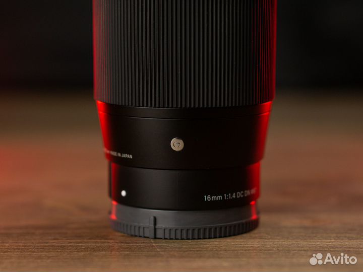 Sigma 16mm f1.4 (Sony E-Mount)