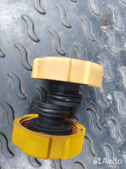 Крышка расширительного бачка Opel, Cruze, Aveo