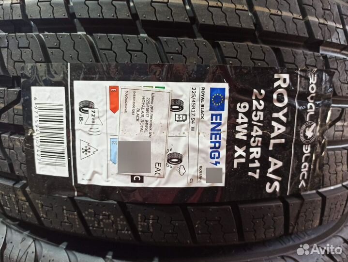 Royal Black Royal A/S 225/45 R17 94W