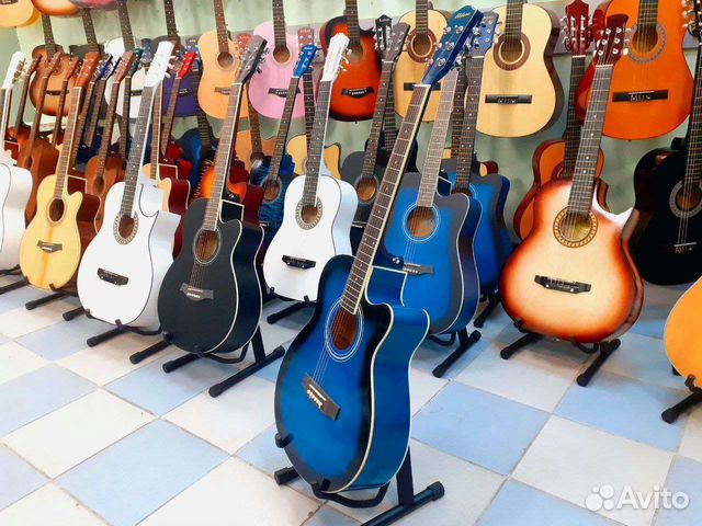 Гитара акустическая новая +чехол и набор гитариста