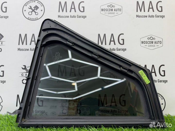 Форточка двери задняя левая Mercedes-Benz Gle C292