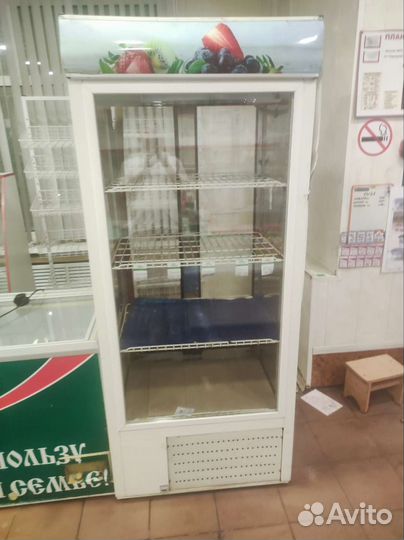 Холодильный шкаф витрина бу