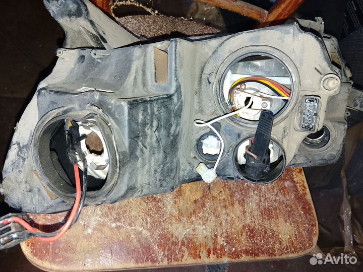 Фара правая Рено Логан 2 на запчасти