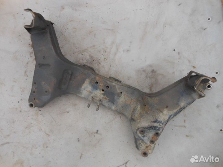 Балка подмоторная для Nissan Sunny B15 1998-2004