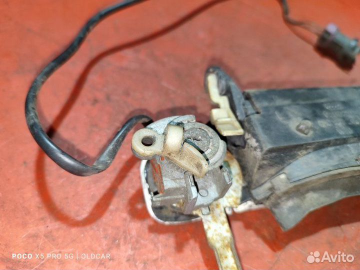 Ручка двери внешняя передняя левая Audi A6 C4