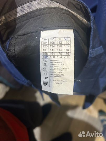 Классический мужчкой костюм от фирмы valnti