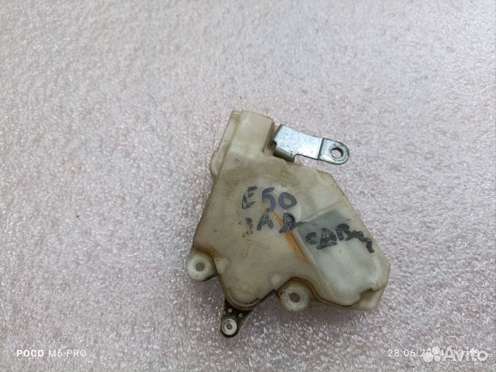 Сервопривод замка двери сдвижной Nissan Elgrand 50